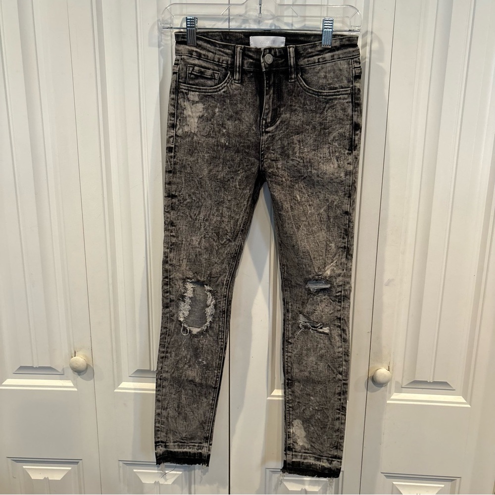 Vervet‎ Black/Gray Distressed Jeans Size 24